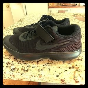 Boys Nike Flex Experience RN 7